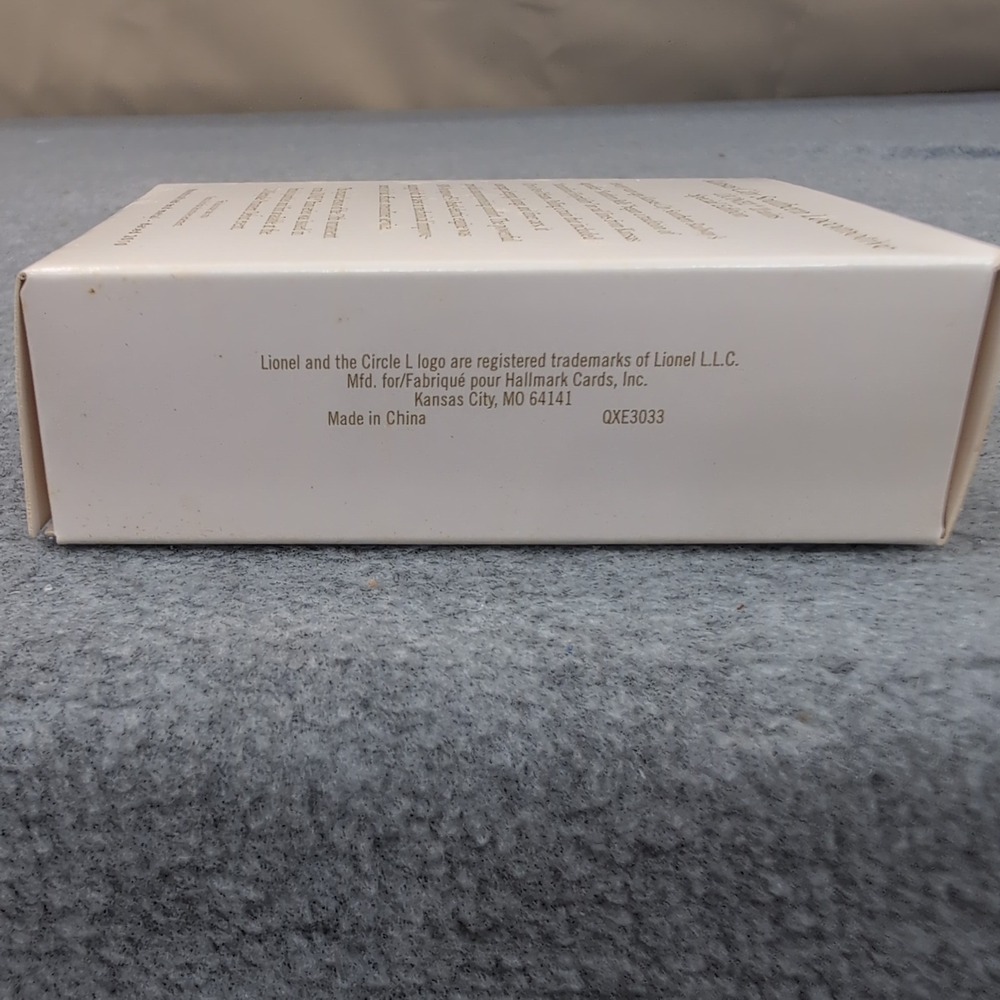 Hallmark 2010 Limited Kansas City Southern Locomotive Lionel Trains Ornament - Picture 3 of 4